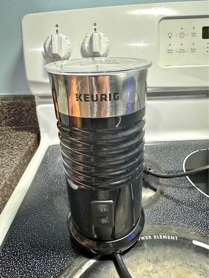 Keurig milk frother for latte, hot and cold function