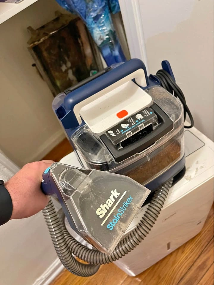 Shark Carpet & Furniture Stain Remover