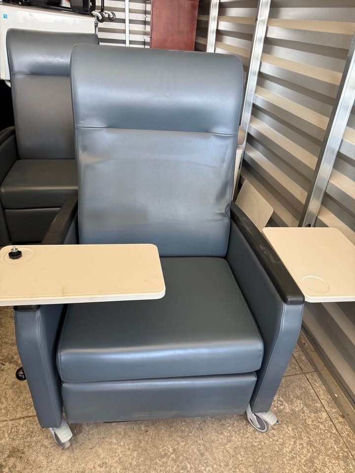Oasis Treatment Recliner blue - photo 2