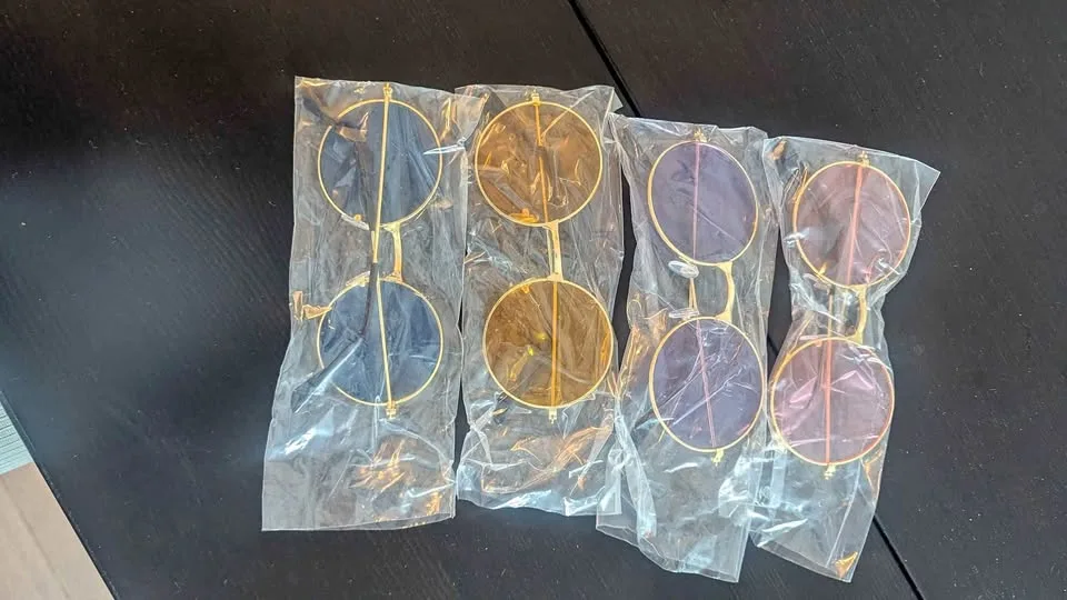 Multicolor Rounded Sunglasses thumbnail