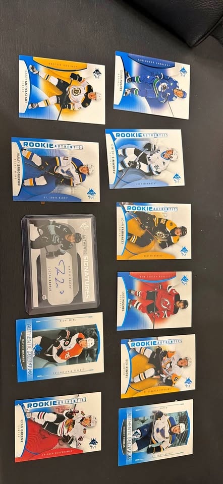 Hockey cards Autograph Eberle, Rookie Michkov, snuggerud and kin