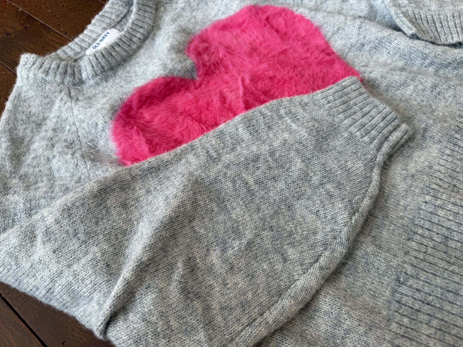 Valentine’s Day! Women’s Medium Cropped Heart Sweater from Old N