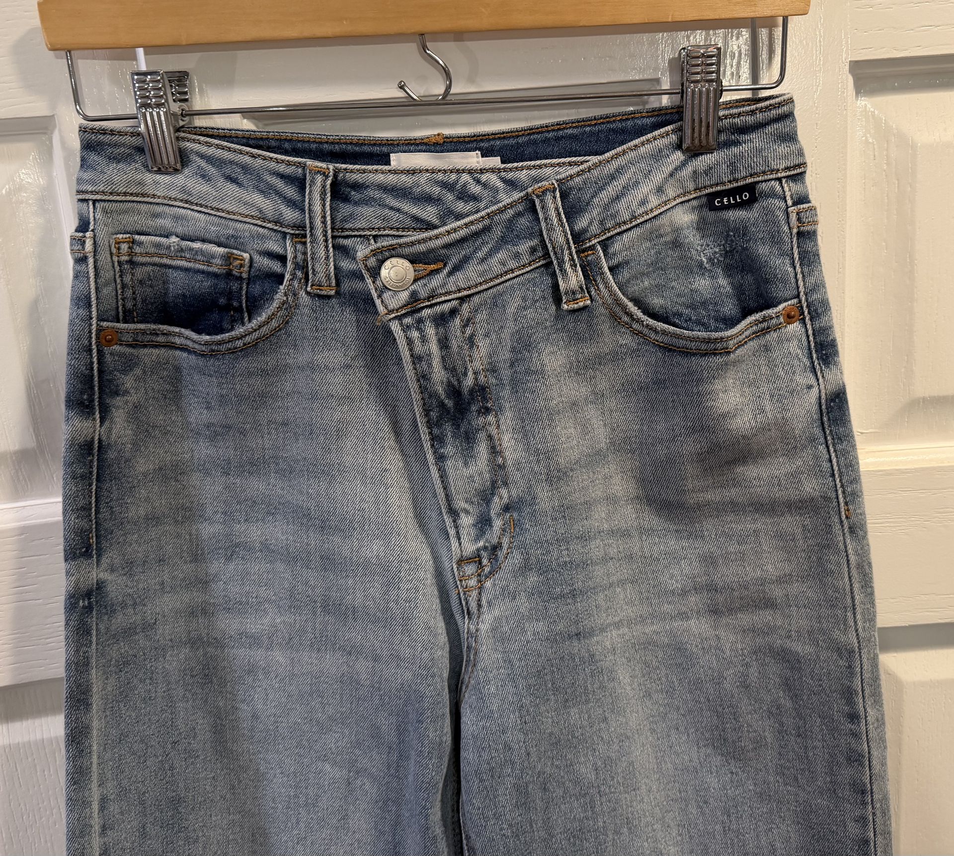 Cello Women's Crossover Cotton Denim Jeans - Size 7 - photo 2