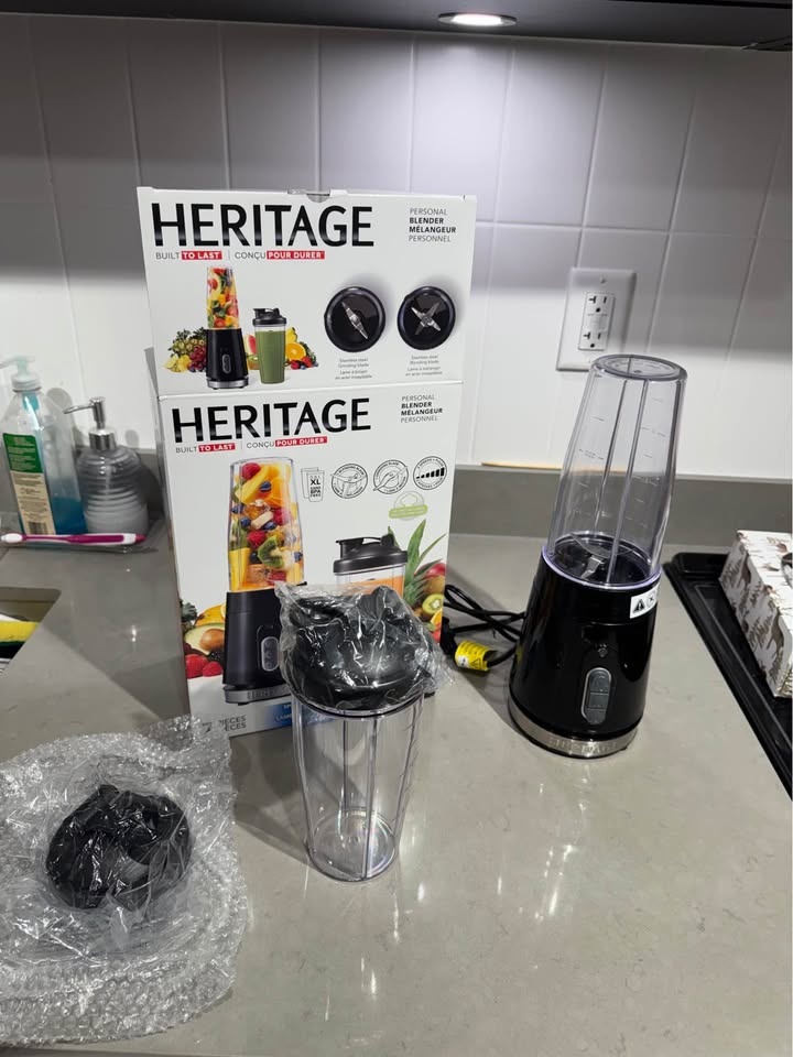 Blender – Excellent Condition - Blends Like No Other - photo 3
