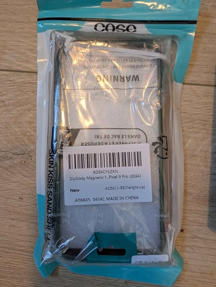 Tech Accessory Bundle – Phones, Tablets & Watches - photo 4