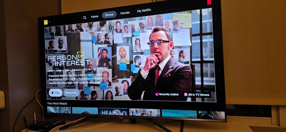 Hisense 65 inch 4K TV - photo 2