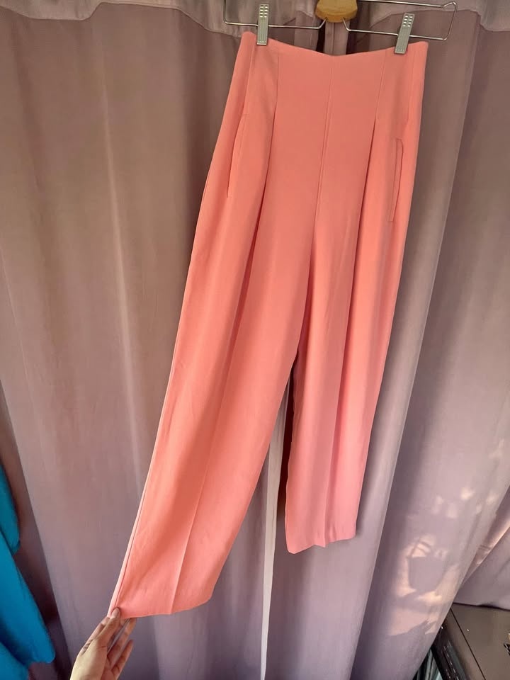 High-Waisted Pink Pants