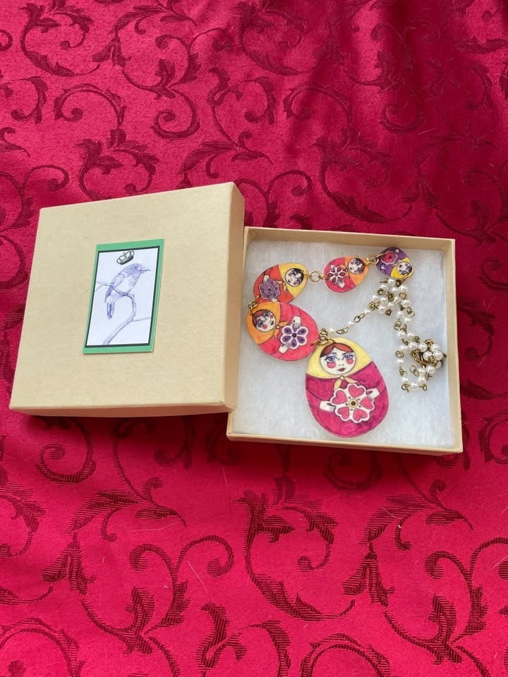 Artist-made Nesting Dolls Necklace - photo 4