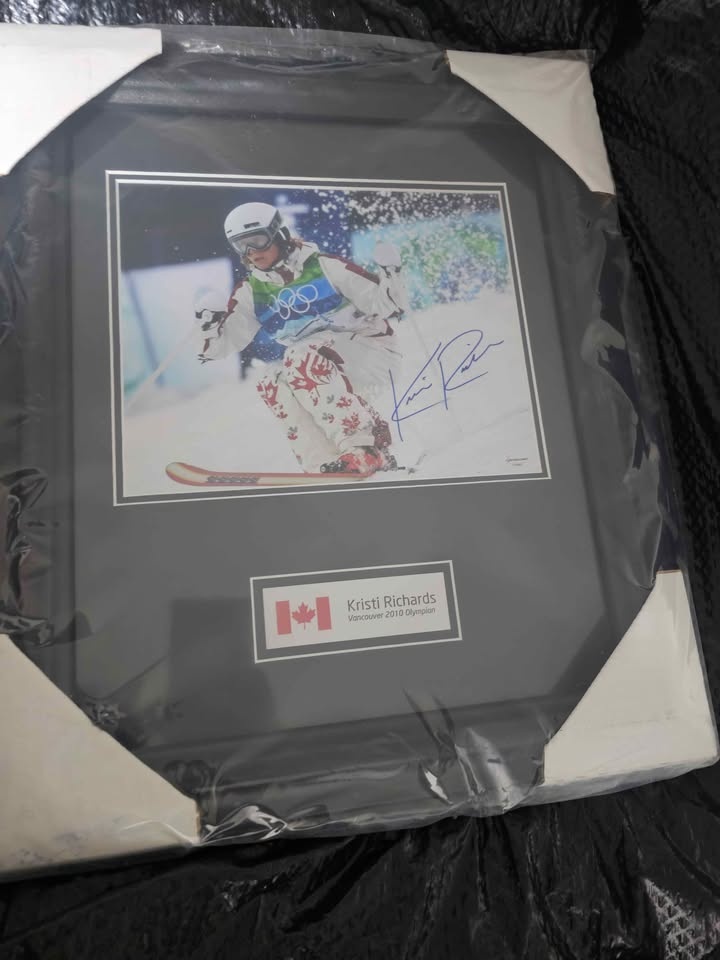 Signed & Framed Sports Memorabilia - photo 5