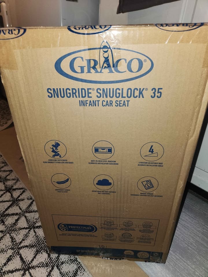 Graco Snugride 35 Infant Car Seat & Adapter - photo 2