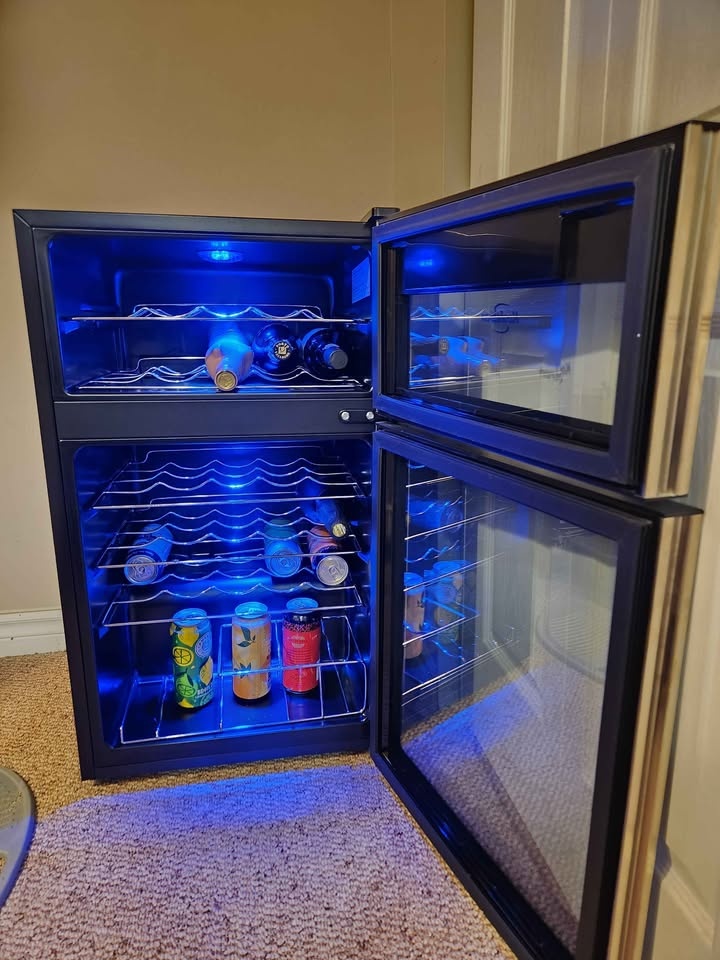 Koolatron 29-Bottle Dual Zone Wine Cooler - photo 3