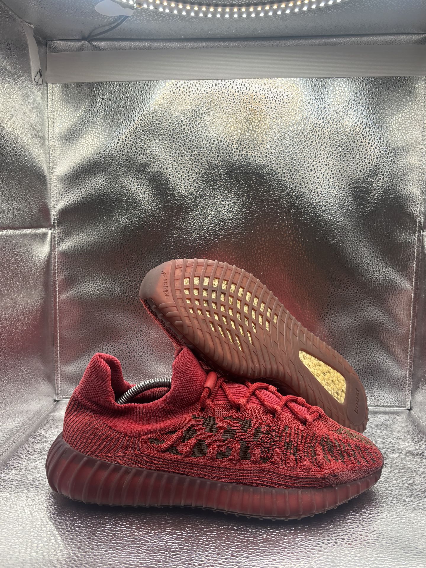 Adidas Yeezy 350 v2 CMPCT Red