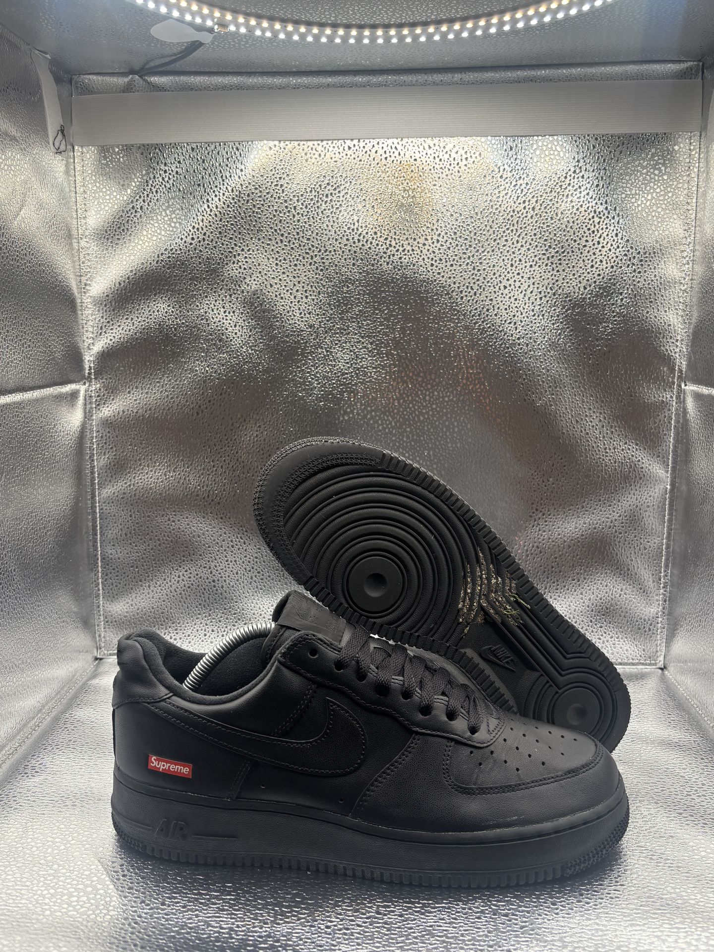 Nike Air Force 1 Low Supreme Black
