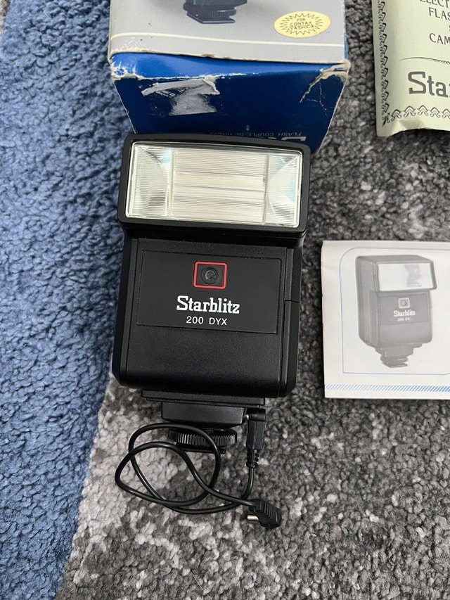 Camera flash Starblitz 200-DX - photo 2