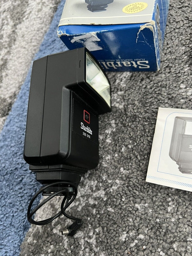 Camera flash Starblitz 200-DX - photo 4
