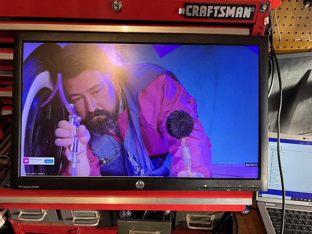 2x 22" Monitors - Some Spots - photo 4
