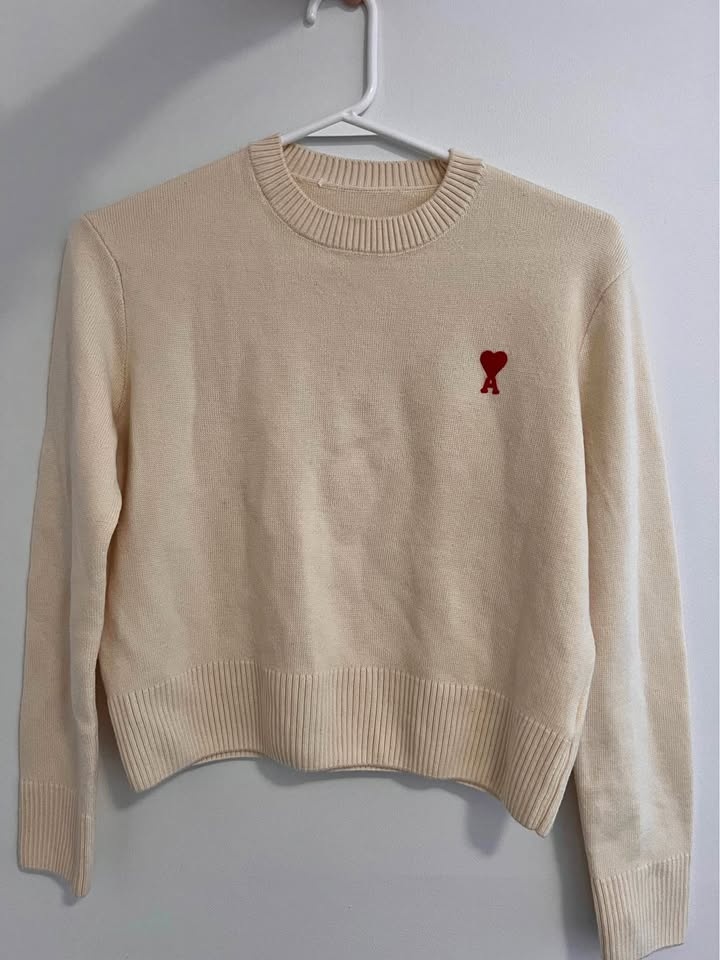 AMI Paris Cream Heart Logo Sweater Womens XS NEED GONE ASAP