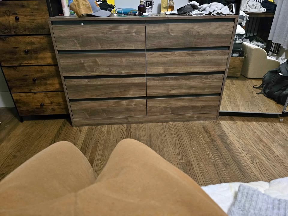Chest of drawers