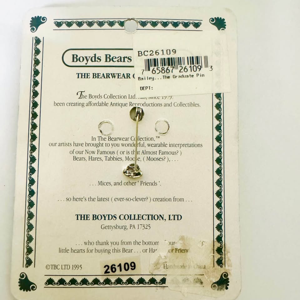 Graduation Figurine and Bearwear Plaque Set - photo 5