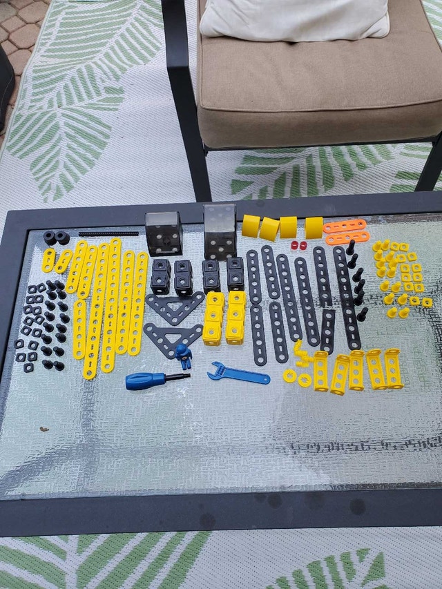 1990's Meccano Junior Set #5850 Seaplane Kit
