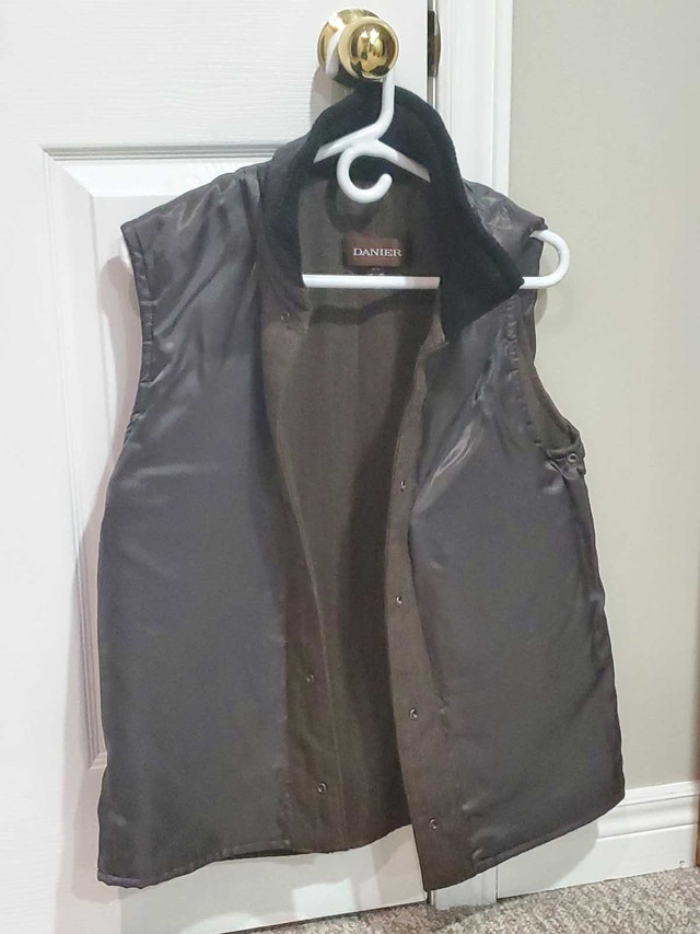 Men's Size M Black Danier Leather Coat w/ removable liner - photo 5