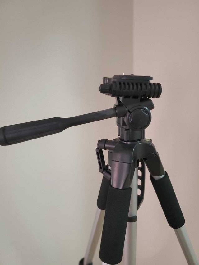Camera Tripod w/ 2 Quick Release Pads, 27"-59" Height - photo 5