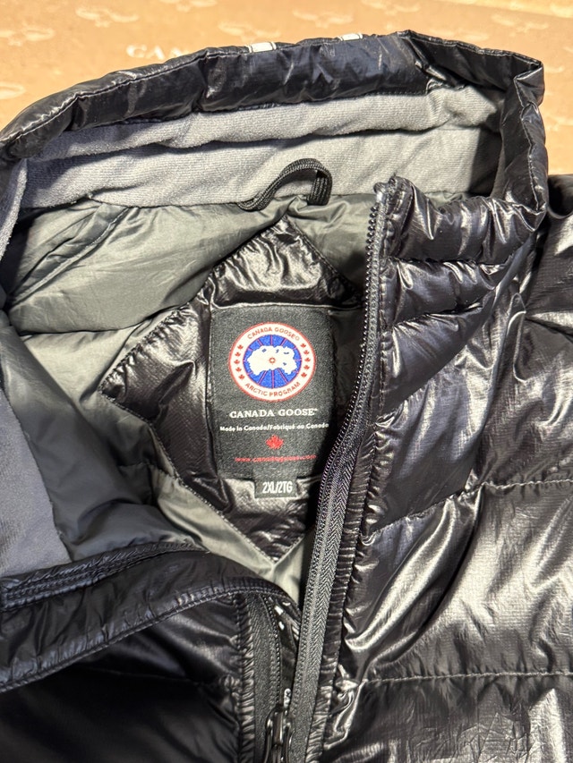 Canada Goose Hybridge Lite Down Jacket
