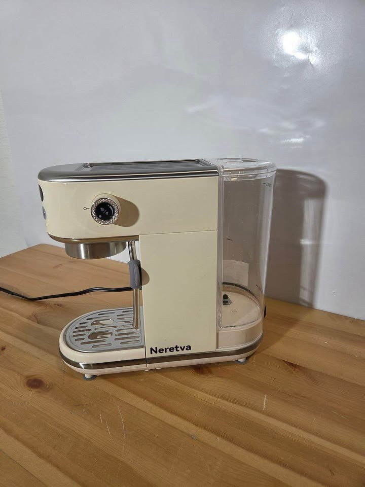 Neretva 20 Bar Espresso Machine with Milk Frother - photo 3