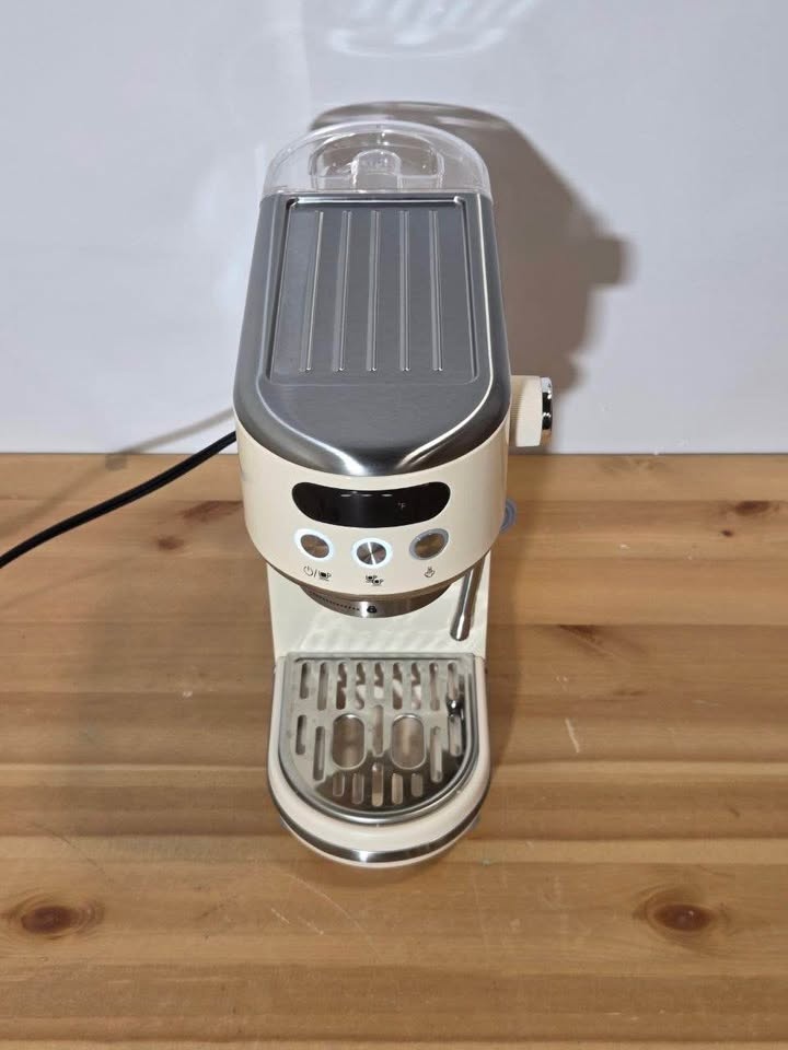 Neretva 20 Bar Espresso Machine with Milk Frother - photo 4