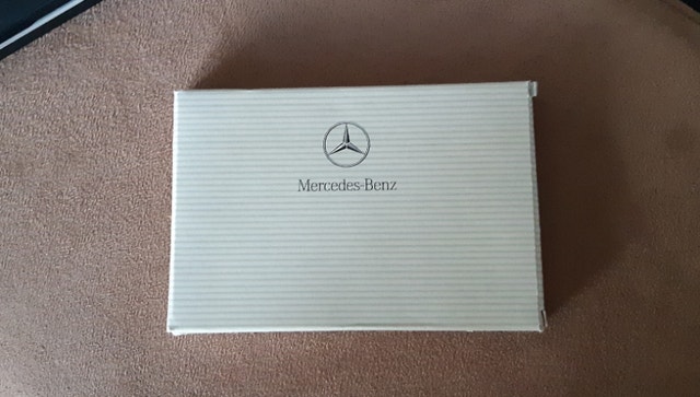 Brand New Mercedes Benz Leather Name Card Holder - photo 3