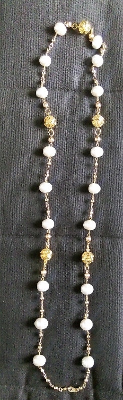 Vantage Necklace in box