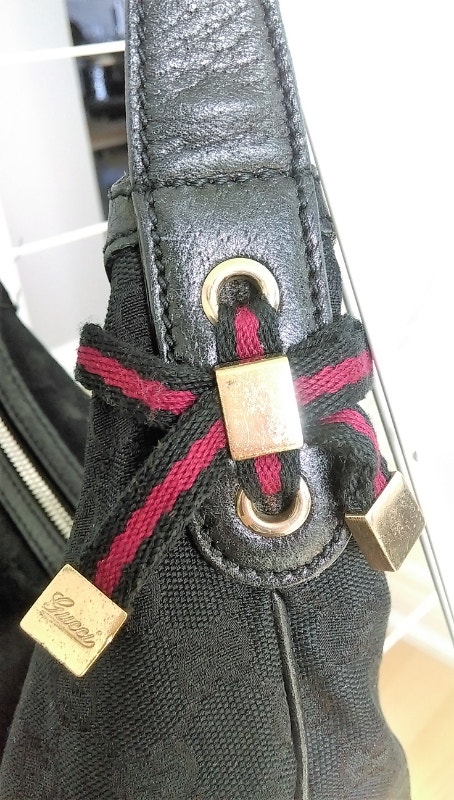 Authentic Gucci Black Hobo Shoulder Bag - photo 3
