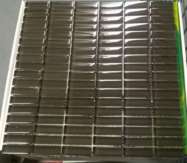 Backsplash Glass Tile 5/8x2 Vetroglass Smoke