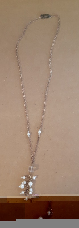 Brand New Necklace in box - photo 4