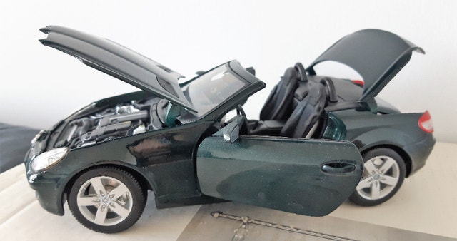Maisto Mercedes Benz SLK 1:18 Special Edition