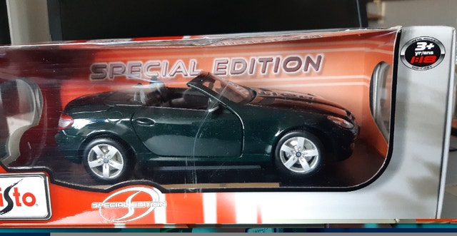 Maisto Mercedes Benz SLK 1:18 Special Edition - photo 3