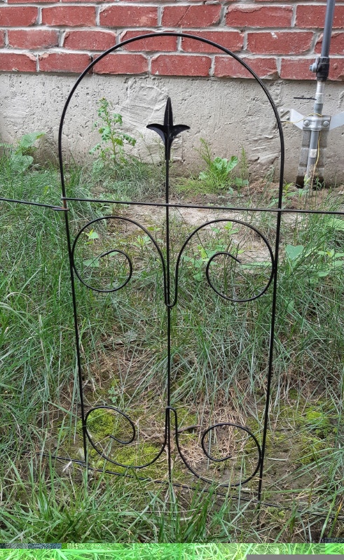 Used Garden/Yard Fence - photo 2