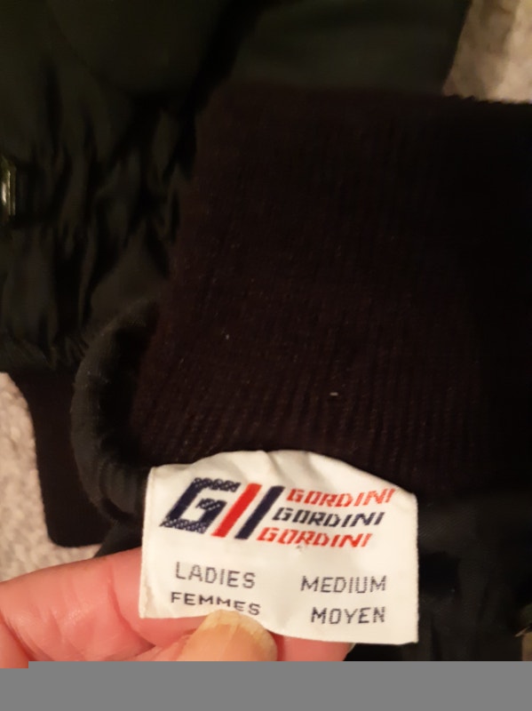 Brand New Winter SKi Gloves for Women - photo 2