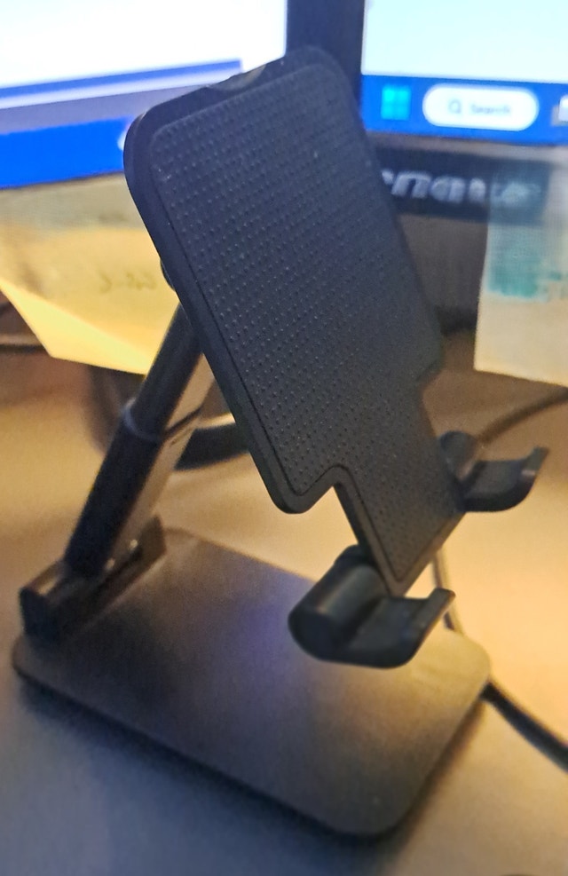 Brand New Mobile Stand - photo 2