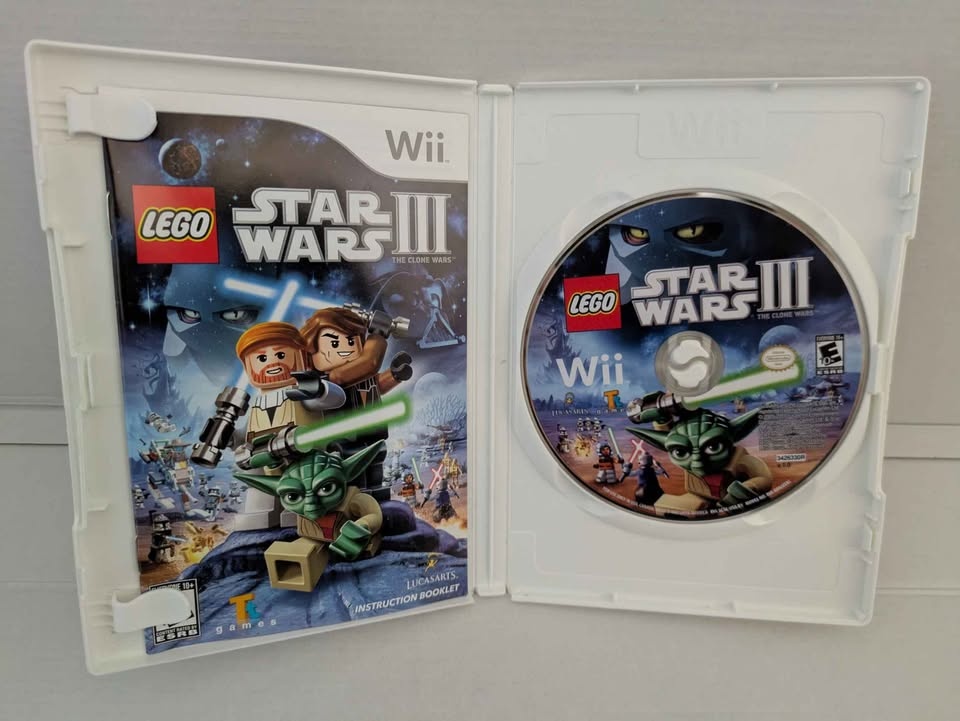 Lego Star Wars III The Clone Wars Nintendo Wii - photo 2