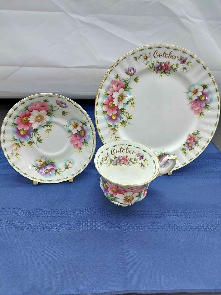 Royal Albert Plate, Teacup & Saucer - October