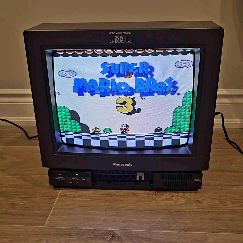 Panasonic CT-1331YC 13" Professional Color Video Monitor - Retro