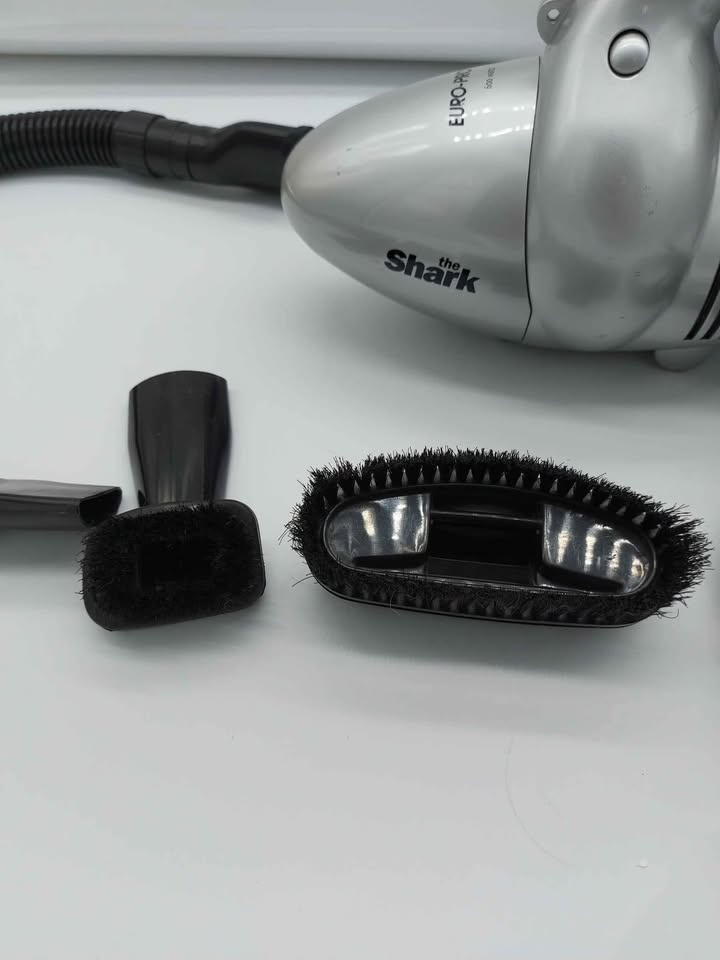 Shark Euro Pro X Vacuum Cleaner - photo 4