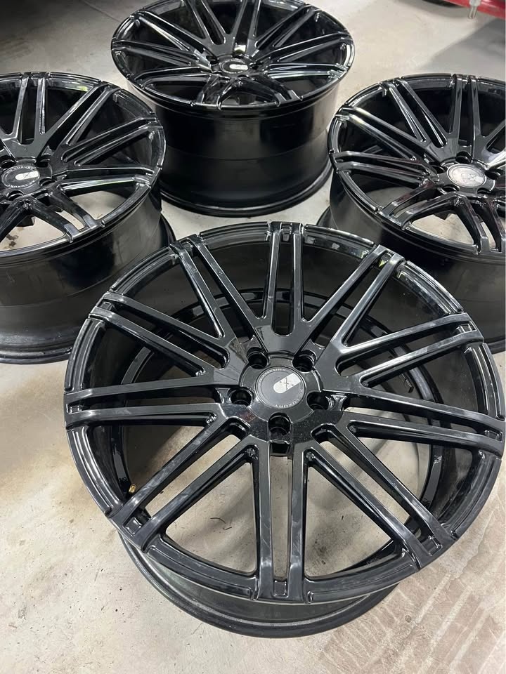 20” x 10” et30 // 5x112 XOXO Gloss Black Wheels - photo 5