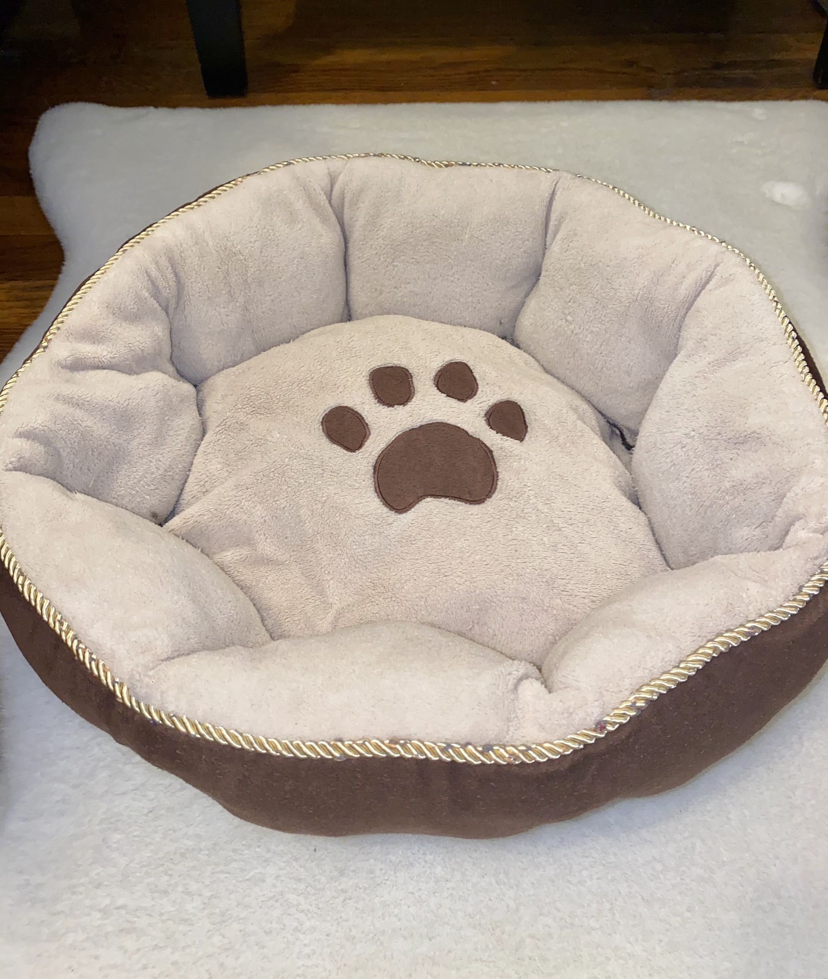 Cat & Dog Medium Comfy Bed!!!