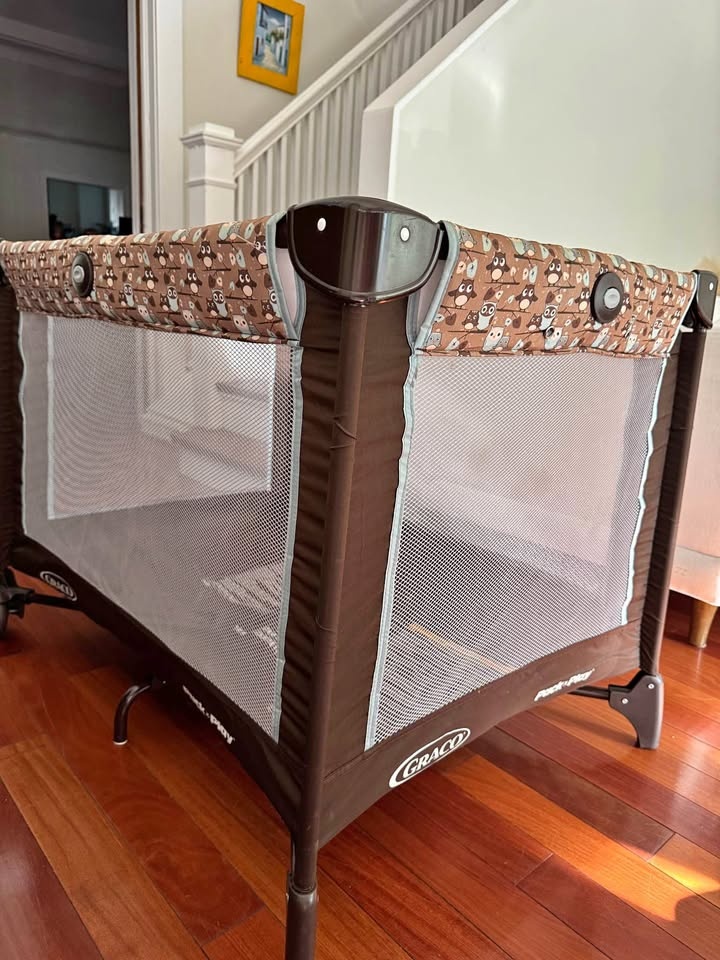 Graco Pack 'n Play Playpen – Gently Used