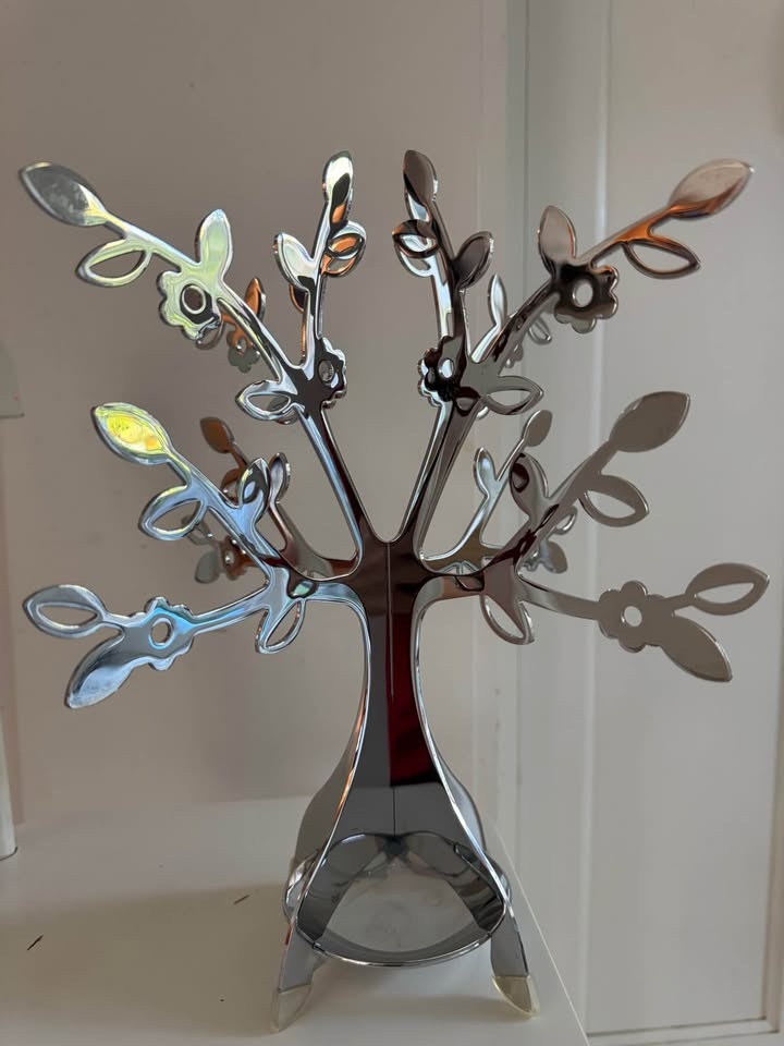 Elegant Silver Jewelry Tree - Modern Necklace & Earring Holder - photo 2