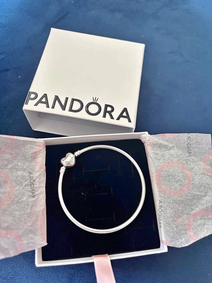 Pandora Bangle