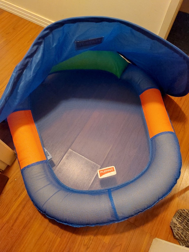 Inflatable "Playhut"