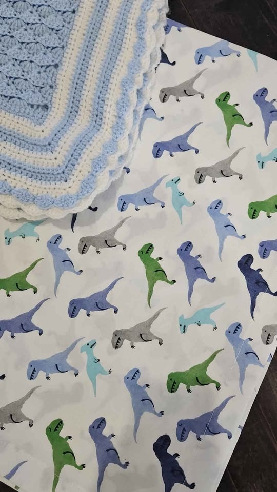 2 piece Baby set in Blue. Blanket and swaddle Sheet - photo 3